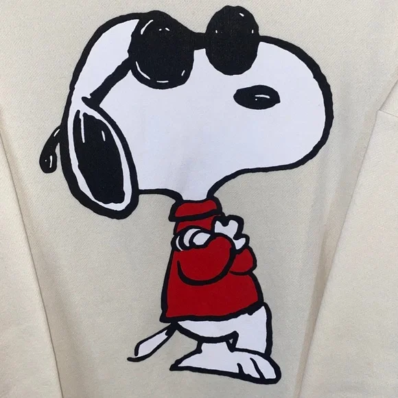 Snoopy and Woodstock Cream/White/Red Oversized Crew Neck Sweatshirt, Size Large - Picture 4 of 9